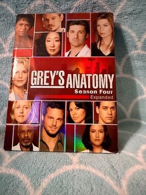 Grey’s Anatomy Season 4 Expanded DVD Box Set